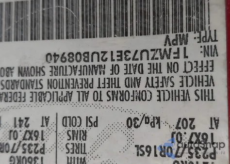 2002 Ford Explorer Xlt z USA, uszkodzony, nr VIN 1FMZU73E12UB08940